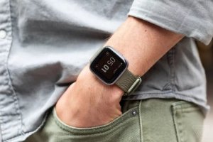 Fitbit新款手表Versa 2 可控制亚马逊Alexa智能助手