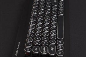 Akko推出65%配列 复古打字机外观机械键盘
