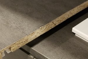 实木颗粒板的优缺点有哪些？实木颗粒板是什么材质？