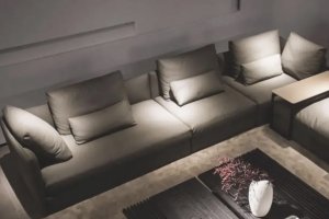灰色沙发配黄色沙发垫好看吗？沙发和沙发垫颜色如何配？